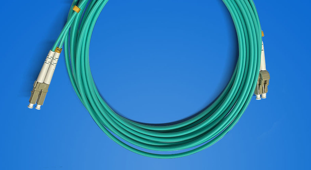 Indoor LC-LC multimode fiber jumper