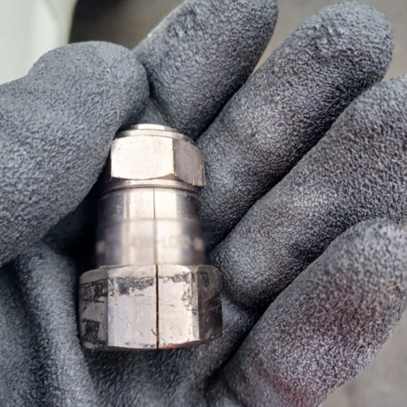 Connector body 2